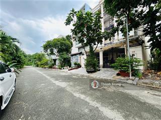 Hạ về giá 10,7 tỷ. bán lô đất kdc kiến á mặt tiền đường số 50 lg 16m view sông, landmark 81.