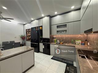 Bán căn nhà đẹp số 39 mặt tiền hxh đường nguyễn duy trinh, nhà đẹp có gara ôtô giá bán 10 tỷ.