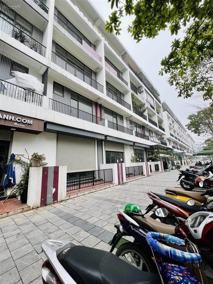 Chính chủ bán căn liền kề bình minh, đã có sổ  giá chỉ 24ty  đã hoàn thiện   0982 998 ***