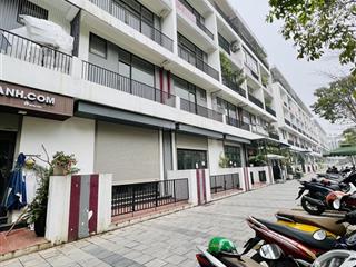 Chính chủ bán căn liền kề bình minh, đã có sổ  giá chỉ 18tỷ  đã hoàn thiện   0982 998 ***