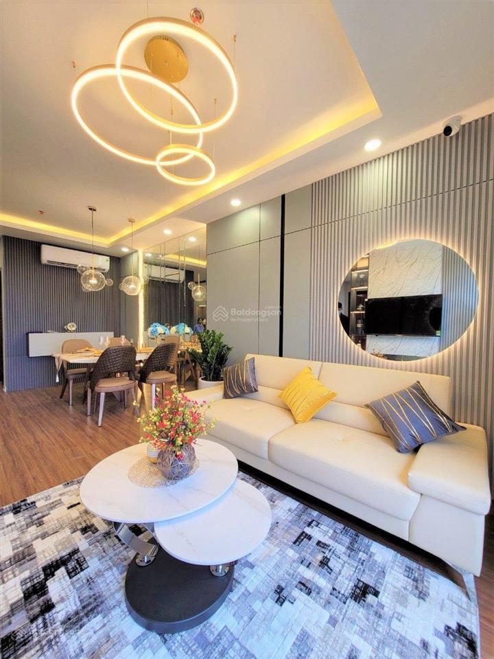Chính chủ bán căn hộ cc 92m2 tại bình minh garden, 5,9 tỷ, đông nam, đầy đủ nội thất0982 998 ***