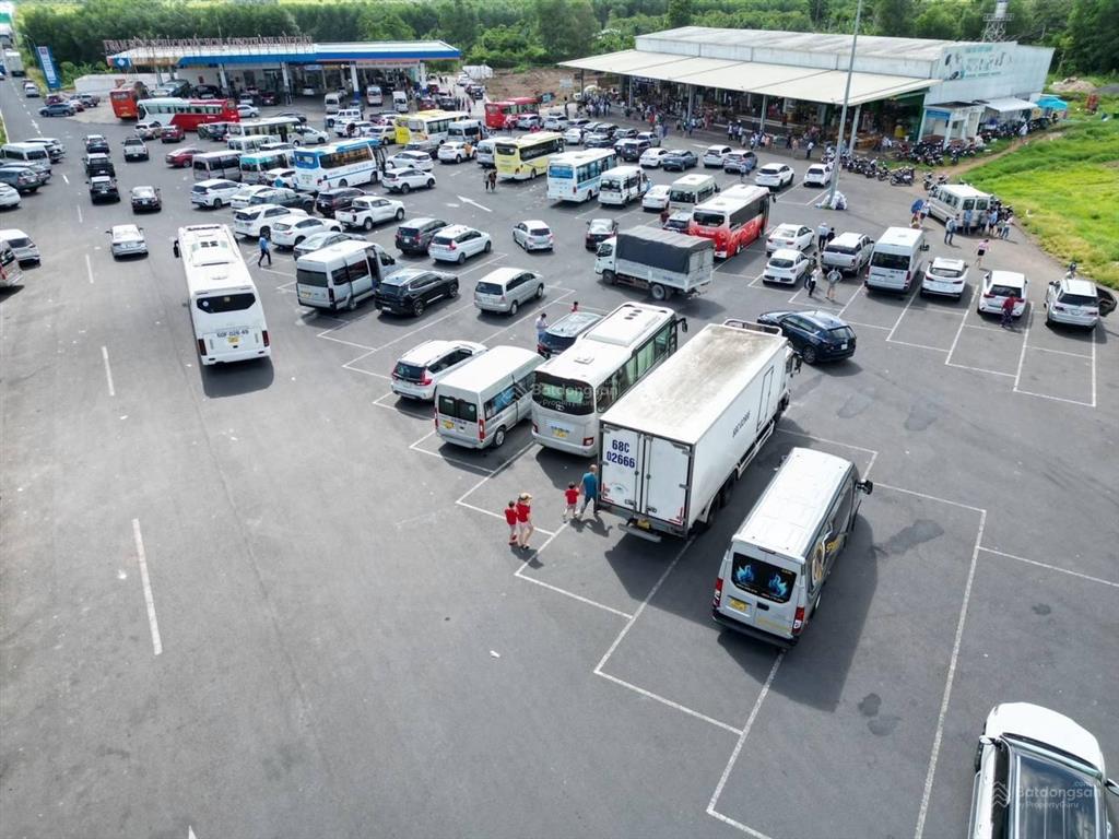 Giảm hơn 1 tỷ cho đất tuyến tránh thốt nốt cần thơ mặt tiền 35m hơn 7000m2 giá đầu tư đã bơm cát