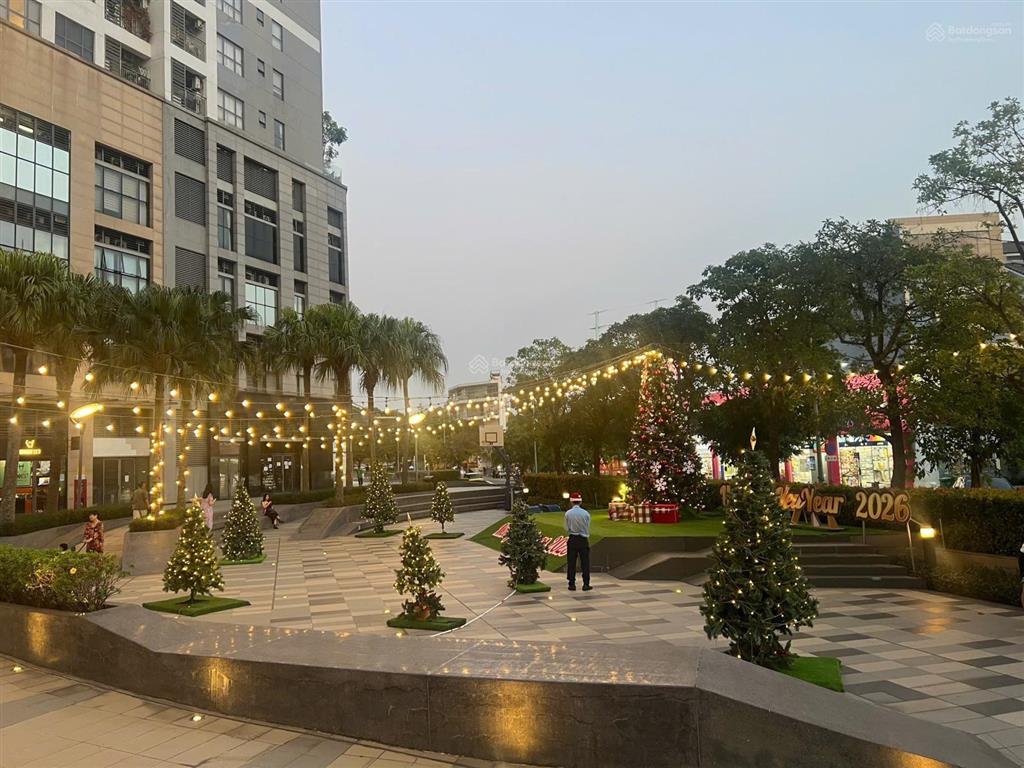 Bán studio the sun avenue giá chỉ 3 tỷ sẵn sàng tiền thuê full nội thất