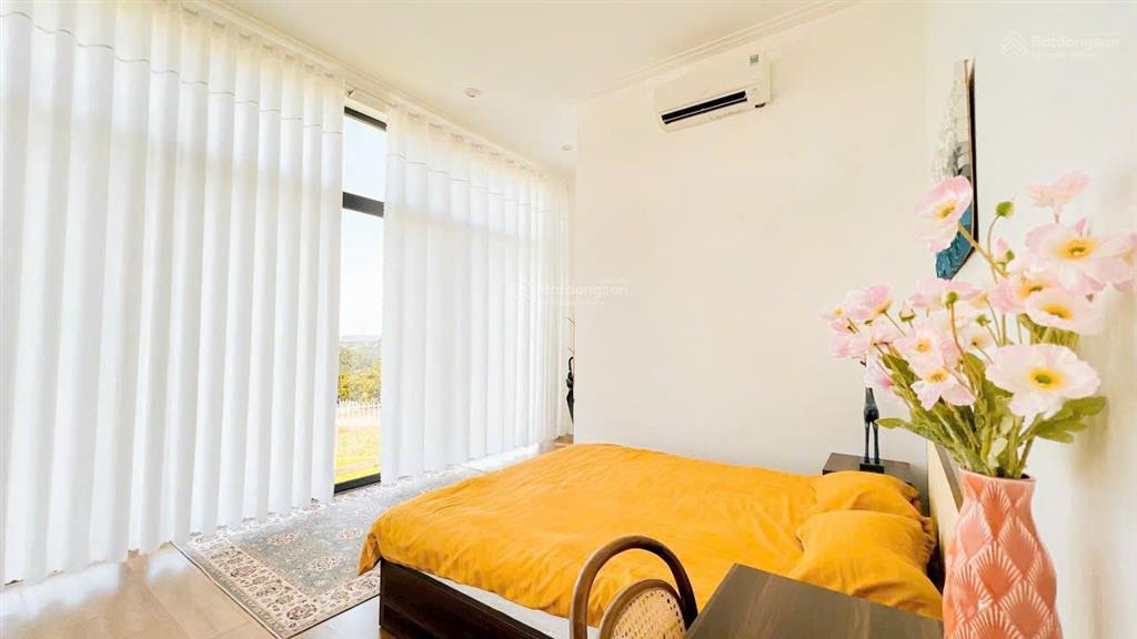 Bán villa săn mây 580,2m2 ngay dt 725 dốc đan mạch bức tường hoa dã quỳ, cầu lộc ngãi, bảo lâm