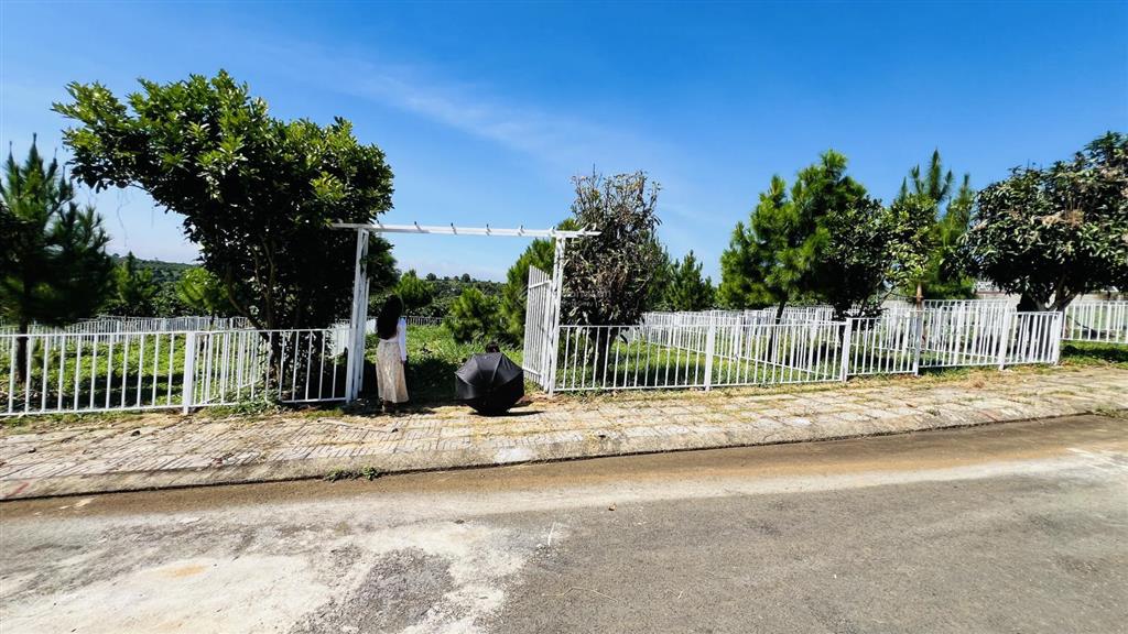 Bán đất bảo lâm lô 1 ngang 5m giá 850tr và lô 2 ngang 10m giá 1tỷ590 tặng cổng rào sắt full đất