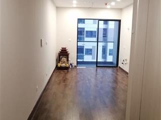 Cho thuê căn hộ 2pn, 60m2, goldseason, nguyễn tuân, thanh xuân, hà nội