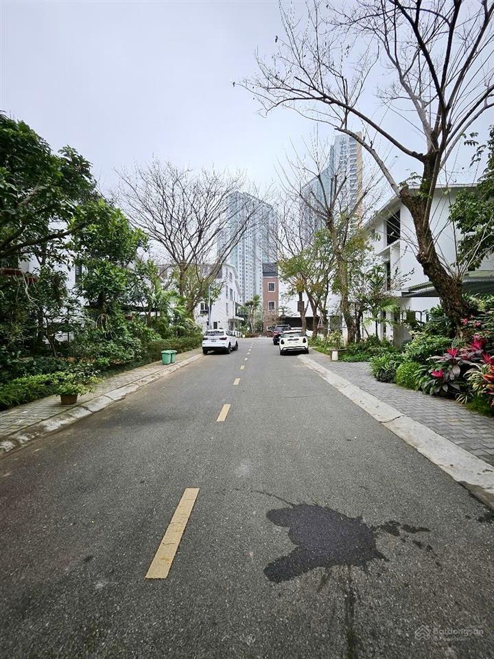 Bán biệt thự đơn lập góc 3 mặt tiền, 4 mặt thoáng vip ecopark