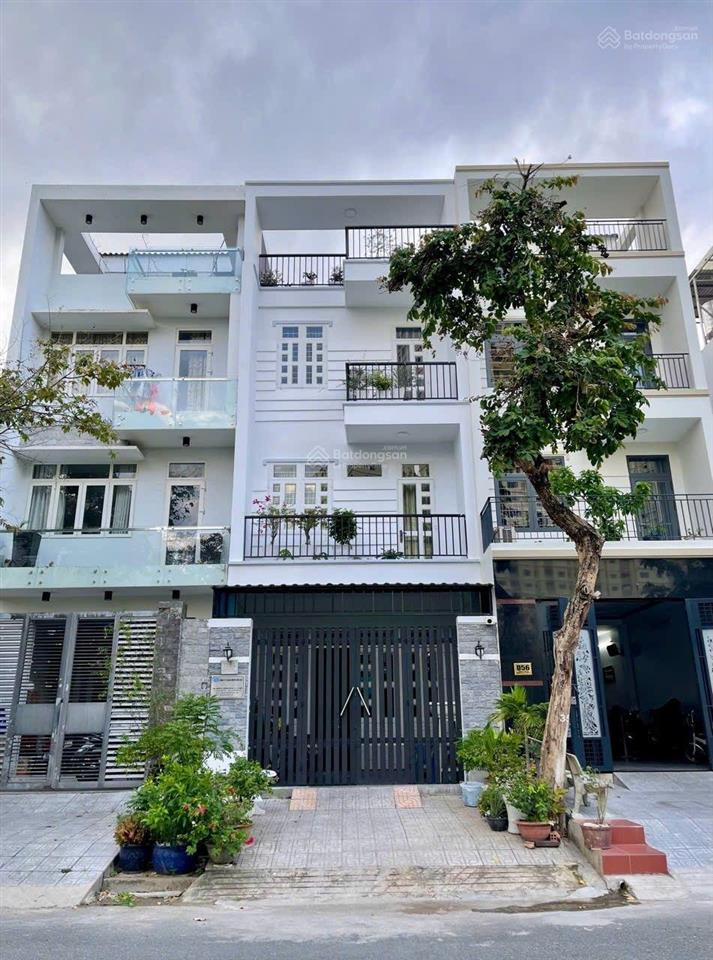 Chính chủ hạ giá bán nhà mặt phố đường d1, tân mỹ, quận 7, tp. hcm, 15 tỷ, 200m2 sd  hot