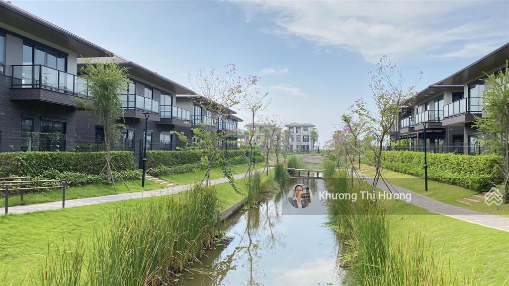 Biệt thự 225m2 tại waterpoint giá hợp lý view kênh đào