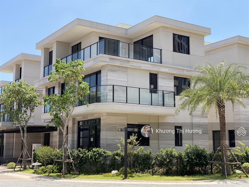 Biệt thự góc đường biển số nhà số 2 tại mizuki park