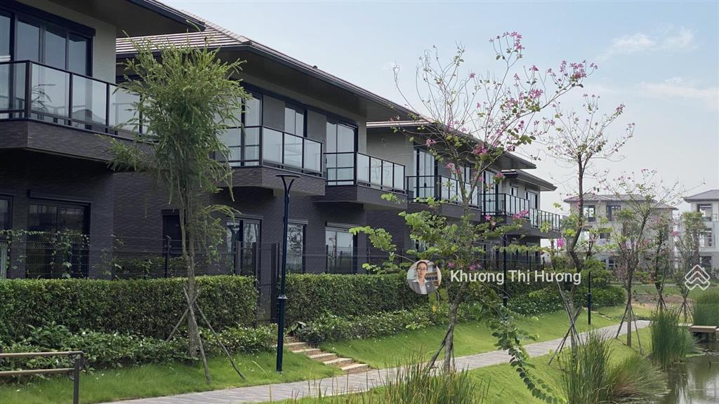 Biệt thự góc đường gần công viên ven sông và gần kênh đào 262m2