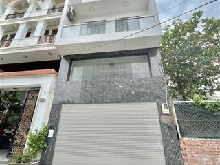 Nhà có thang máy, full n.thất 4 tầng hẻm xe hơi 1365 huỳnh tấn phát q7