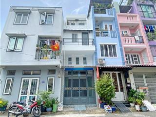 Xuất cảnh nhà mặt tiền lửng, 3 tầng chợ cư xá ngân hàng q7 giá 6.8 tỷ