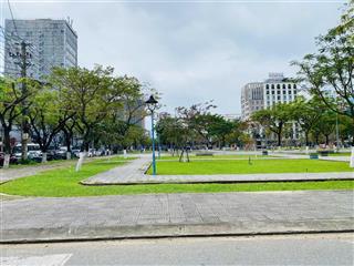 Bán toà nhà 4,5 tầng kẹp cống đường lê thước, sát công viên hồ nghinh và biển mỹ khê