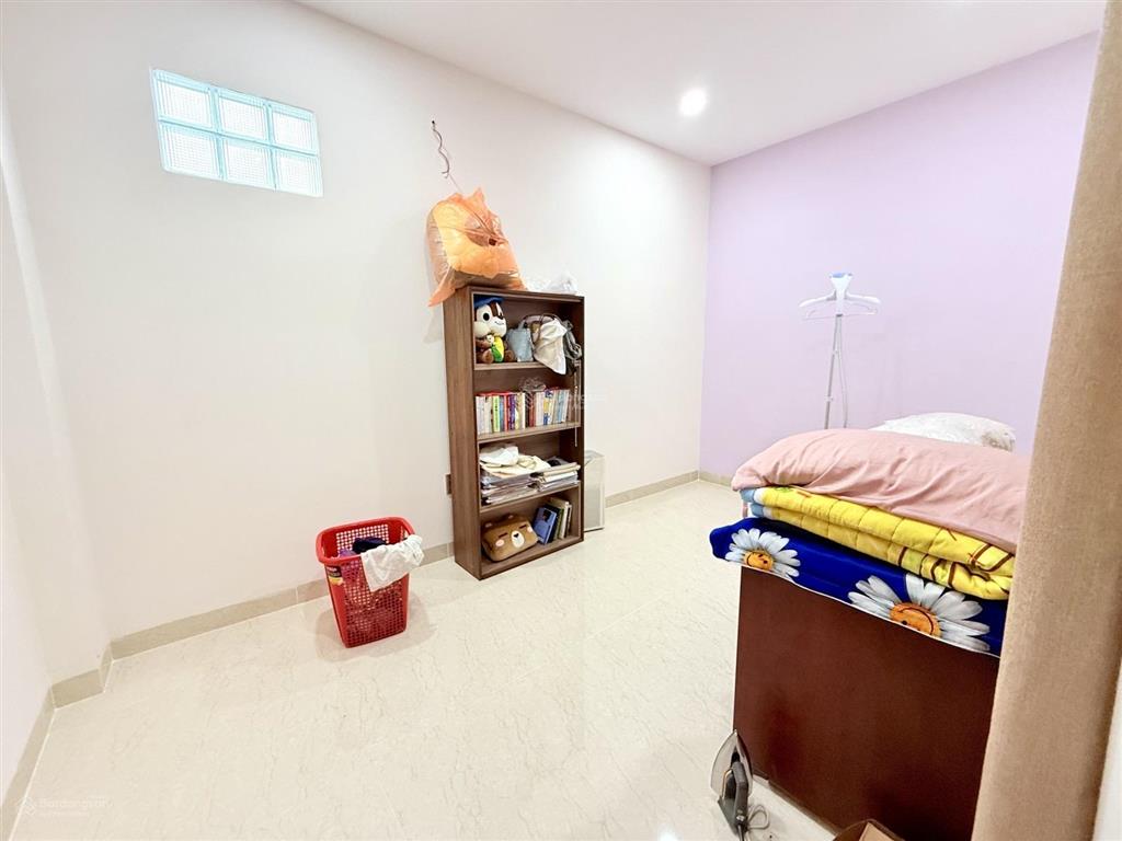 Giảm mạnh 400tr bán nhà 4tầnghẻm xe hơi đường linh đông  4.5x11.3, giá 6tỷ780  0903 353 ***