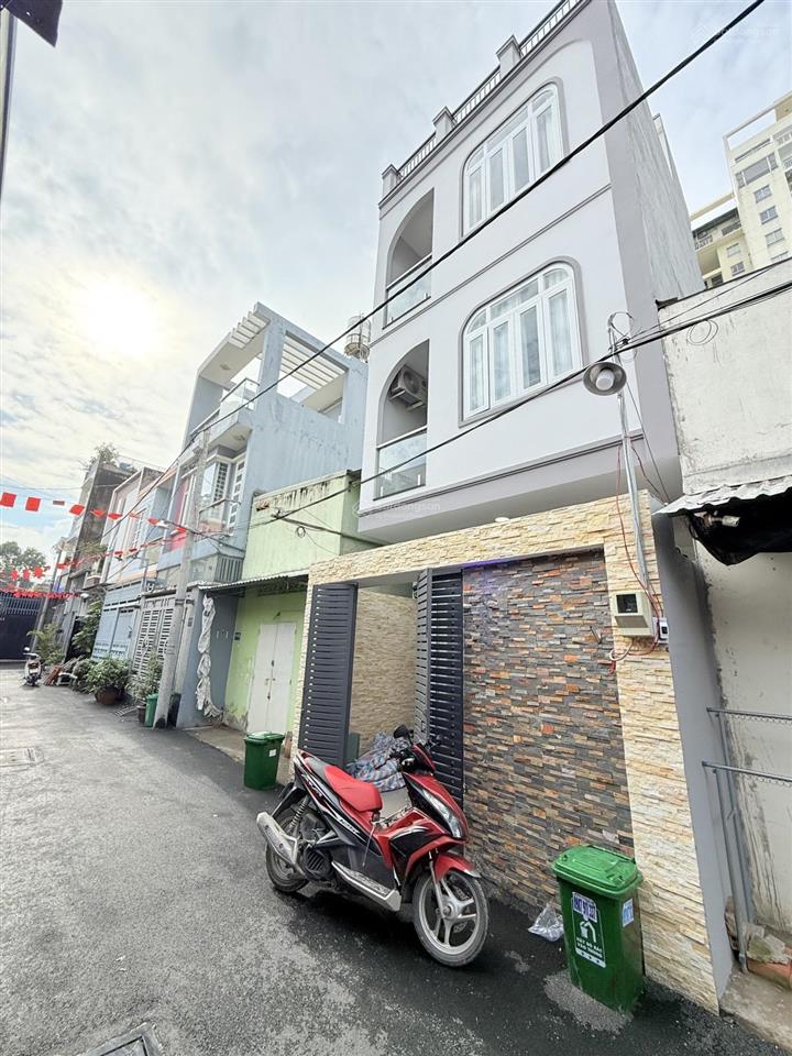 Giảm mạnh 400tr bán nhà 4tầnghẻm xe hơi đường linh đông  4.5x11.3, giá 6tỷ780  0903 353 ***