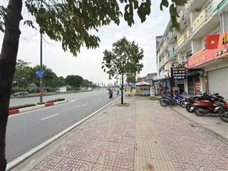 Bán nhà mặt tiền kinh doanh  phạm văn đồng  4 tầng  14 tỷ.  0903 353 ***