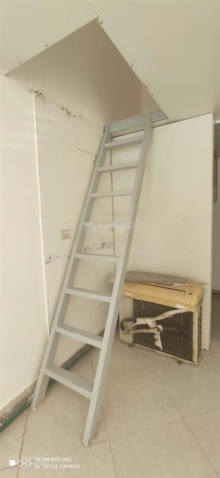 Cần bán gấp hạ giá còn 2,15 tỷ, căn hộ tầng 1 mb 35m2, dtsd 60m2, mt 5m, ct2b  kđt  xa la  hđ