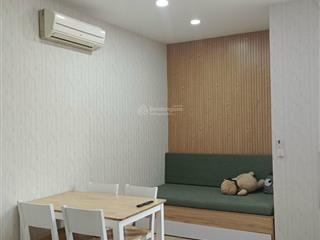Cho thuê căn hộ florita dạng officetel  khu dân cư him lam 1pn 1wc full nội thất gía 10tr/thang