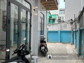Bán nhà ngang 7,7m sát mặt tiền 80 trần quang khải. hẻm kinh doanh sung như mặt tiền.