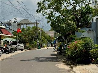 Bán đất bên hông chợ sóc lào, tây ninh giá 350tr, sổ hồng riêng sang tên công chứng ngay