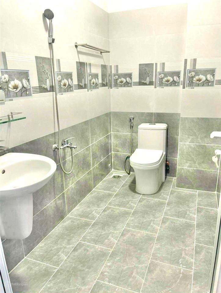 Nhà chính chủ hẻm 8m 780/16 sư vạn hạnh, p12, q10. dt 5x(10x20m) 3 lầu gần vạn hạnh mall