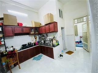 Nhà đẹp hxh 7 chỗ thông  gần đh tài chính lê văn việt q9 giá nhỉnh 6 tỷ xíu