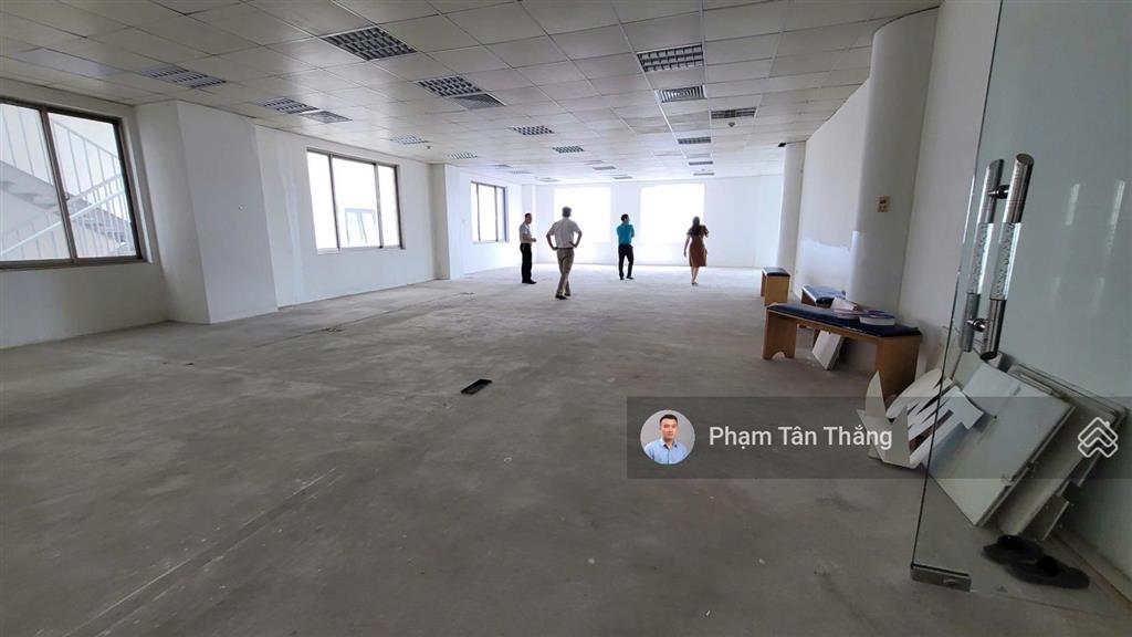 Cho thuê 135m2 tầng 10 tòa nhà văn phòng mặt đường lê hồng phong, ngô quyền, hải phòng