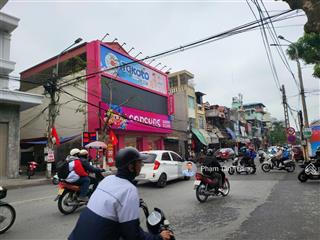 Bán căn nhà 06 tầng thang máy mặt đường trần nguyên hãn, ngang hơn 5m, mỗi tầng gần 80m2