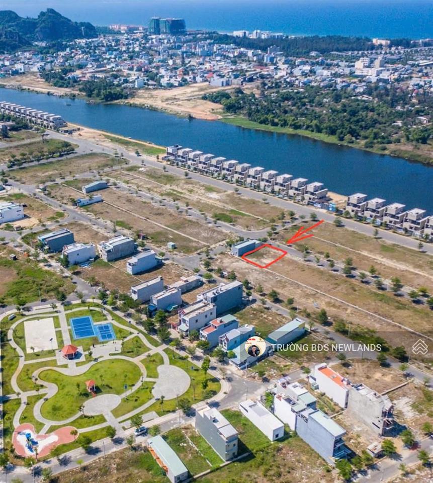 Bán cặp đất đẹp kđt phú mỹ an 10x21m đường vùng trung 18 sát sông và đối diện dãy biệt thự song hào