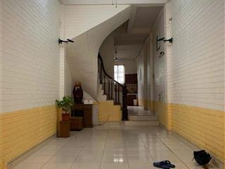 Chính chủ cho thuê phòng có điều hoà, quạt, bình nóng full nội thất