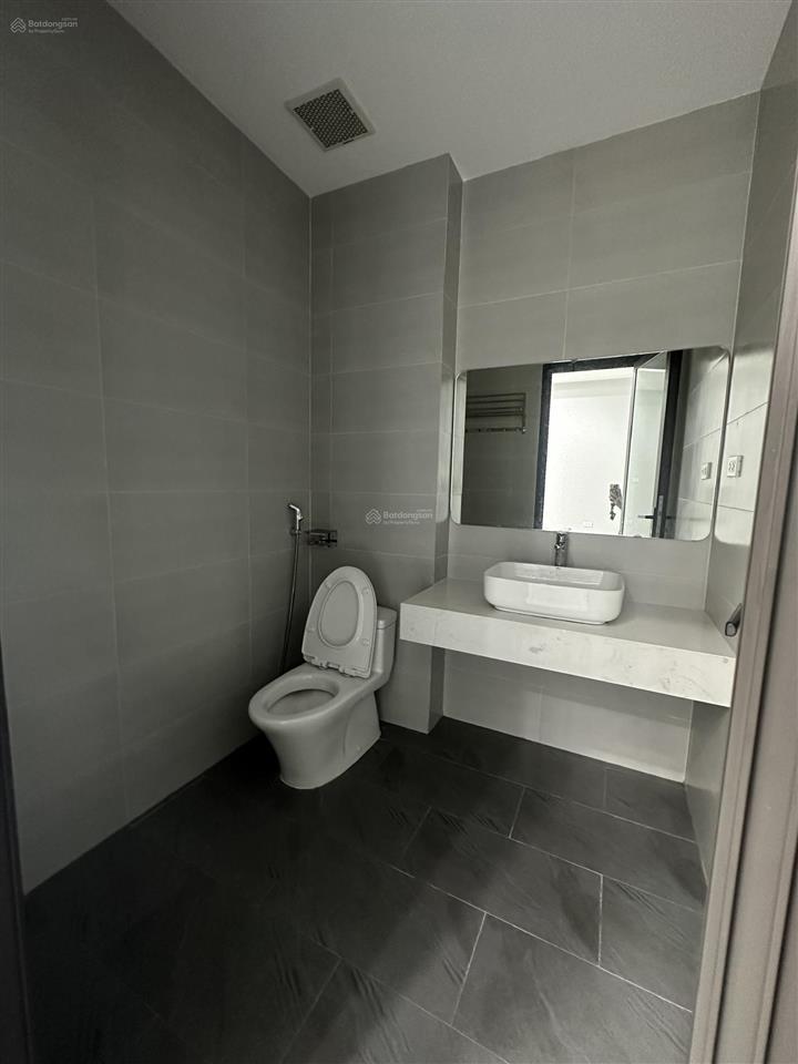 Cho thuê tầng 1 căn góc liền kề đại kim. mỗi tầng 100m2 /sàn hoàn thiện đẹp giáp đh thăng long