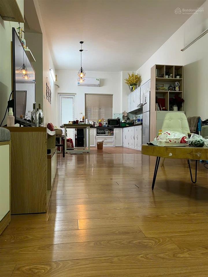 Bán căn hộ chung cư ba hàng. diện tích 80m2 thiết kế 2 phòng ngủ 2 vệ sinh. sổ sẵn giao dịch