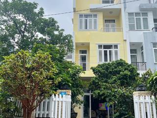 Chủ gửi bán nhà lô góc hai mặt tiền kdc gia hoà, phước long, q9 tp. hcm. dt đất 252m2  0972 383 ***