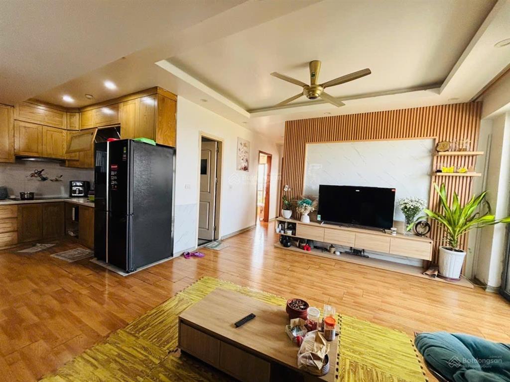 Cần bán gấp căn hộ góc 3ngủ 93m2 giá nhỉnh 5tỷ full nội thất, sẵn sổ, ở ngay