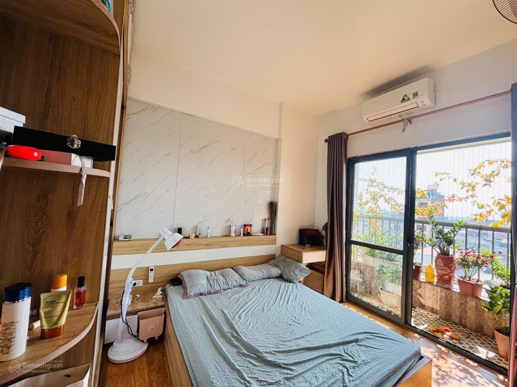 Cần bán gấp căn hộ góc 3ngủ 93m2 giá nhỉnh 5tỷ full nội thất, sẵn sổ, ở ngay