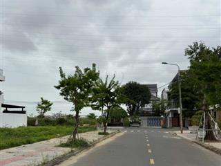 CẦN BÁN ĐẤT ĐƯỜNG HUỲNH VĂN GẤM ( DT : 121 M2 , ĐÔNG BẮC ) - HOÀ XUÂN .