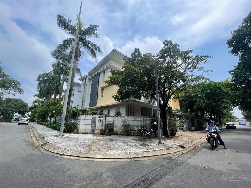 Bán căn góc 2 mặt tiền khu dân cư cao cấp garland liền kề kdc khang điền. khu ven sông mát mẻ