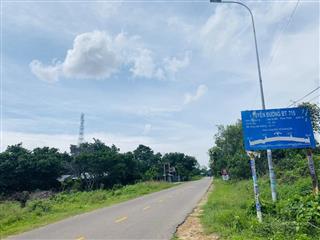 Bán 1000 m2 lô 2 cách đường 715 chỉ 20 mét ngay trung tâm giá chỉ 1,5 triệu/ m2