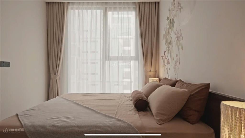 Cho thuê căn 2pn đủ đồ tại dự án cc heritage west lake hồ tây.  0818 111 ***