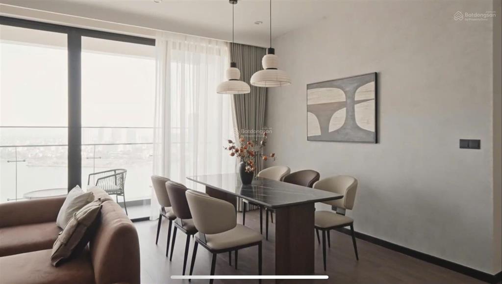 Cho thuê căn 2pn đủ đồ tại dự án cc heritage west lake hồ tây.  0818 111 ***