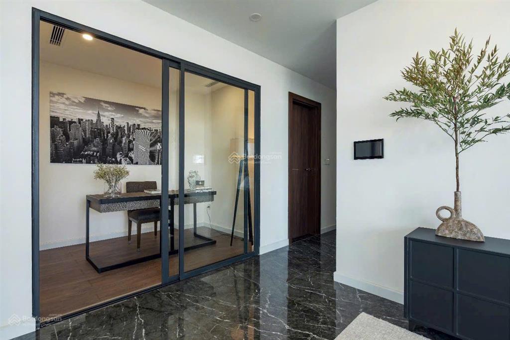 Cần cho thuê gấp căn hộ 3pn đầy đủ đồ view hồ tại dự án d’. le roi soleil xuân diệu  0818 111 ***