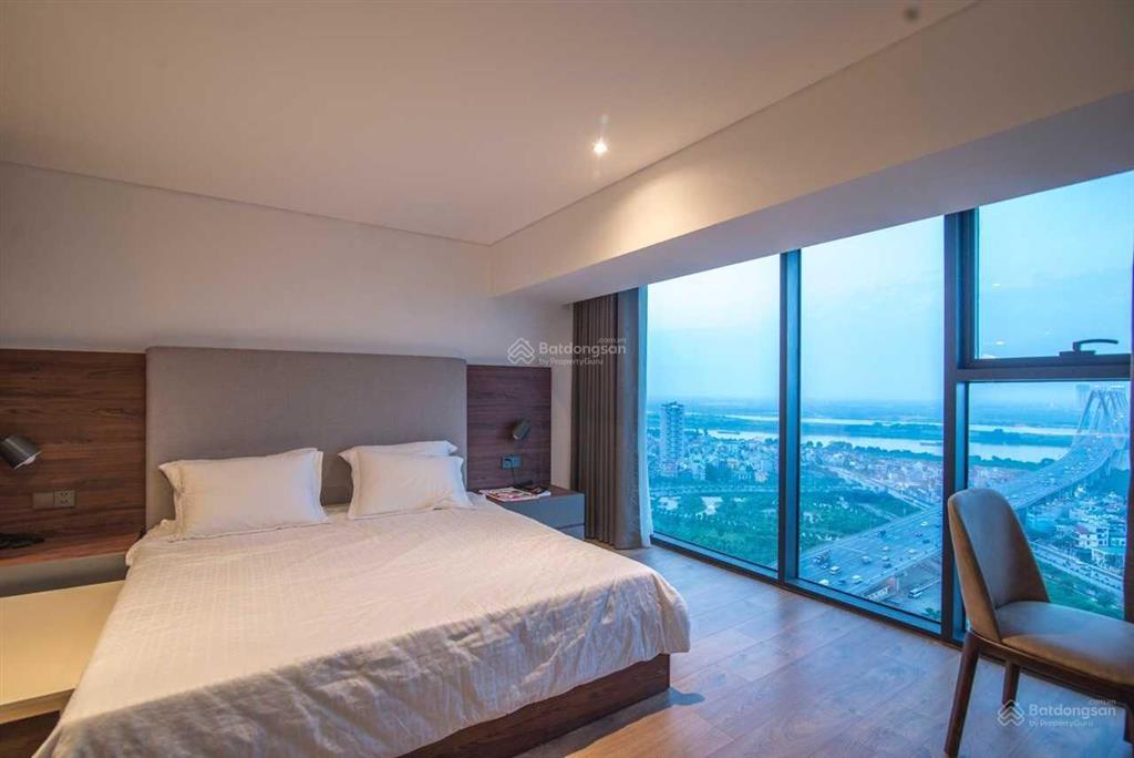 Chính chủ cho thuê gấp căn hộ thông tầng tại cc cao cấp pentstudio view hồ giá tốt.  0818 111 ***