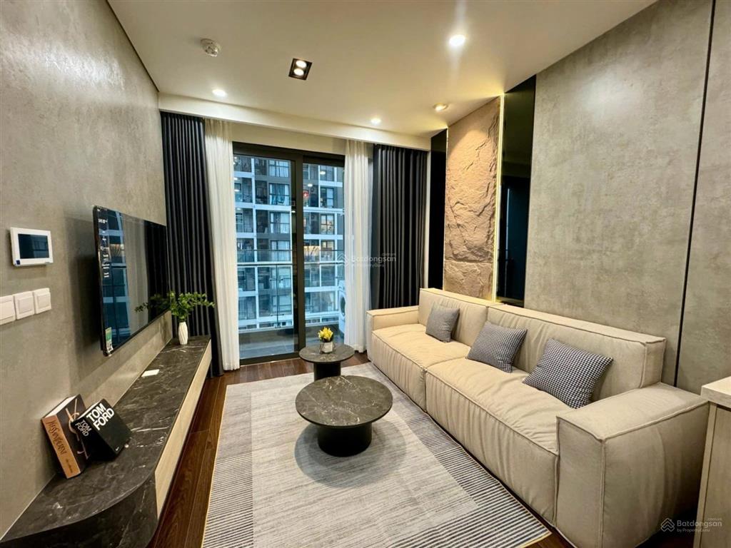 Cần cho thuê căn hộ 2pn đủ đồ tại dự án sunshine riverside, phú thương, tây hồ  0818 111 ***