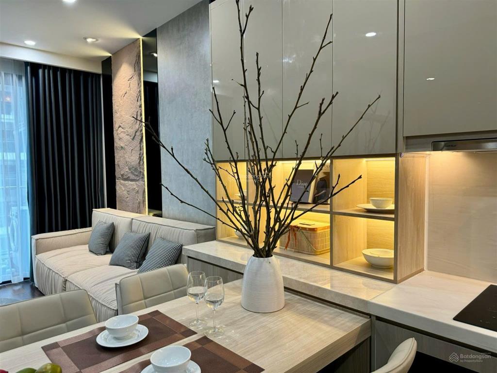 Cần cho thuê căn hộ 2pn đủ đồ tại dự án sunshine riverside, phú thương, tây hồ  0818 111 ***