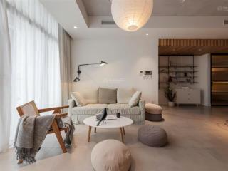 Chính chủ cần bán căn 3pn 3wc view hồ tây tại cc d' le roi soleil quảng an, tây hồ  0818 111 ***