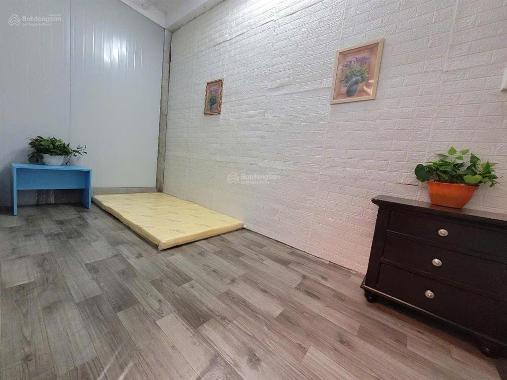 Cho thuê phòng trọ mới đẹp khu biệt thự đông tăng long gần trường đại học tài chính marketing