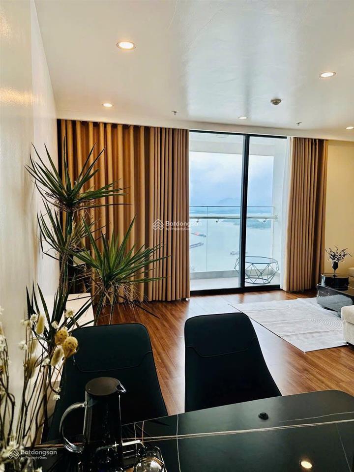 Em hương 0973 272 *** có hàng chung cư mặt biển, sổ đỏ giá tốt