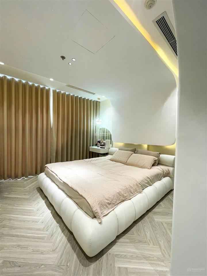 Bán cắt lỗ căn biệt thự flc hạ long 300m2 rẻ nhất dự án. 0973 272 ***