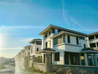 Bán cắt lỗ căn biệt thự flc hạ long 300m2 rẻ nhất dự án